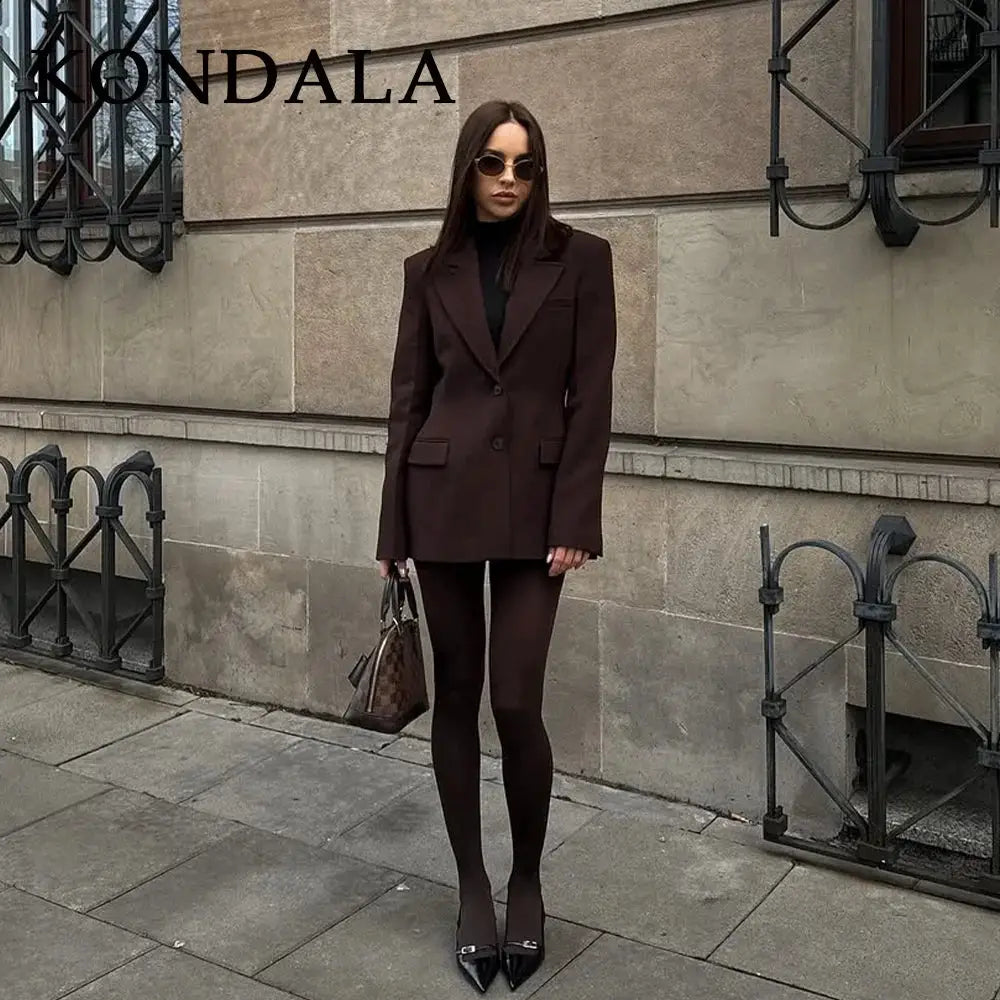 KONDALA brown tailored blazer suit with pockets and matching pants by Simples Market