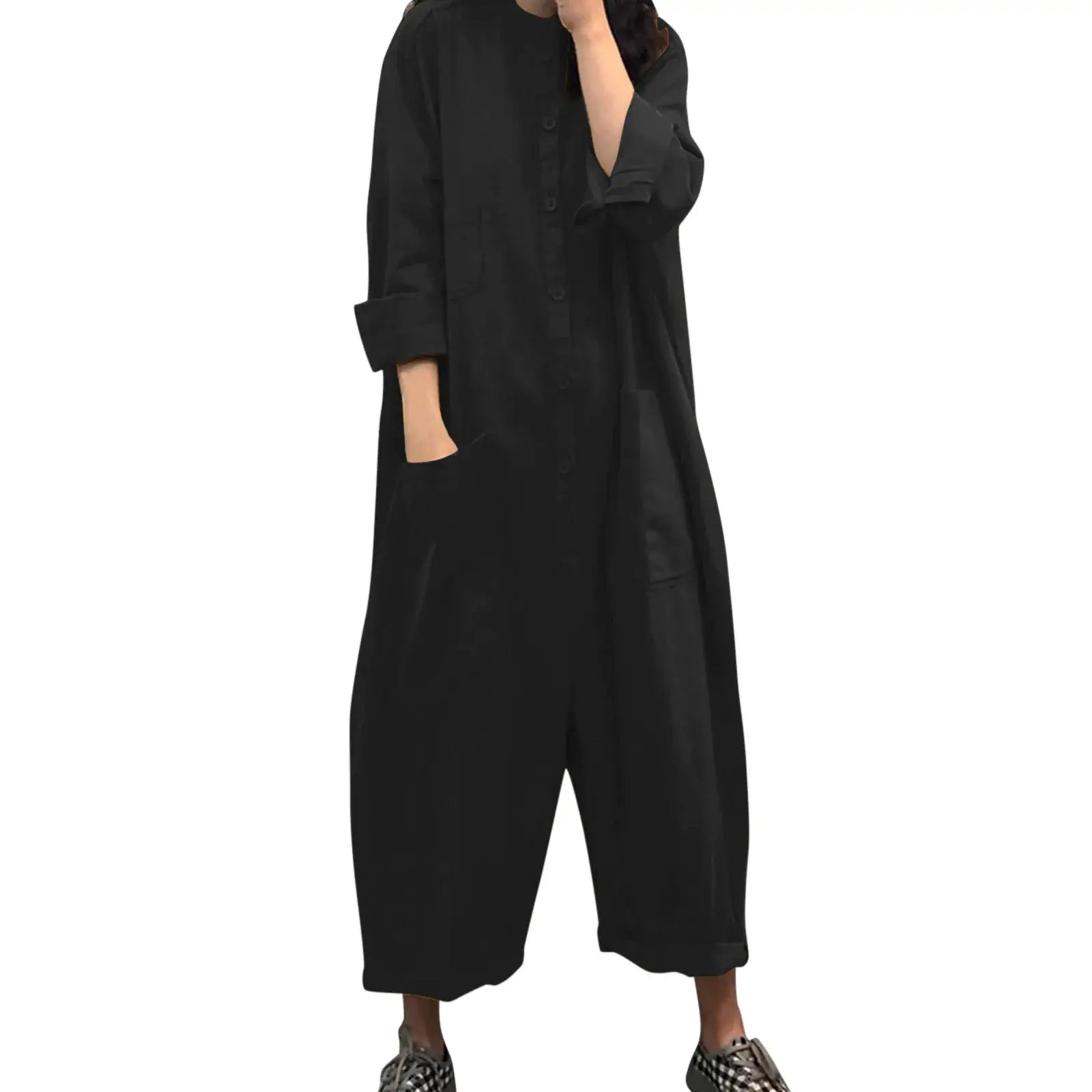 Simples Market black long-sleeve jumpsuit for women with pockets and button-down front
