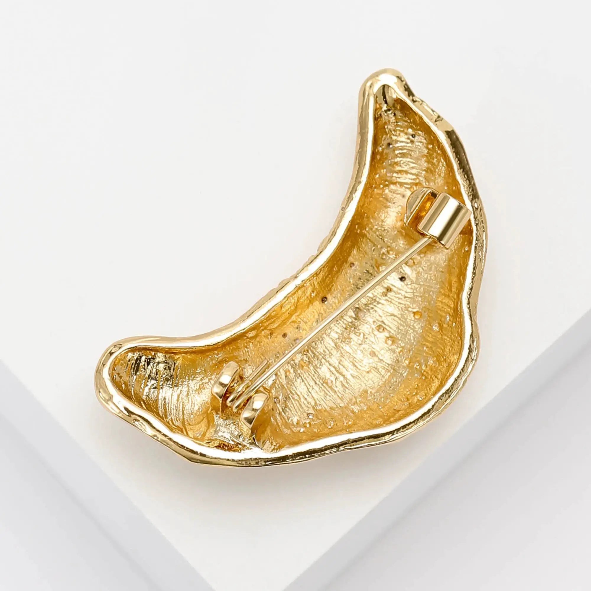 Enamel Croissant Brooches For Women And Men Unisex Animal Motifs Pins Zinc Alloy Jewelry Accessories Lapel Backpack