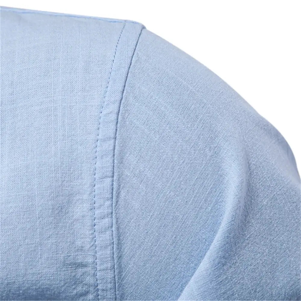 Men's light-blue 100% cotton long-sleeve shirt close-up of shoulder seam, Simples Market