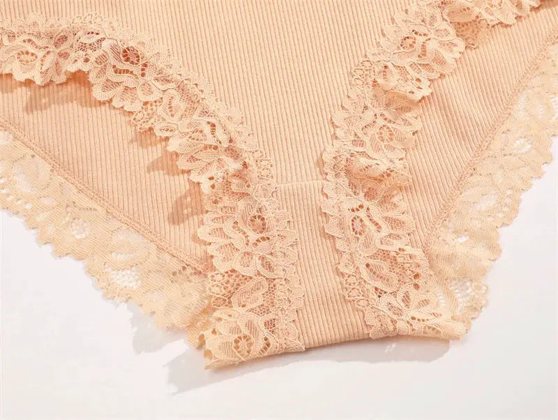Panties set: 3-piece peach lace cotton low-rise briefs by Simples Market