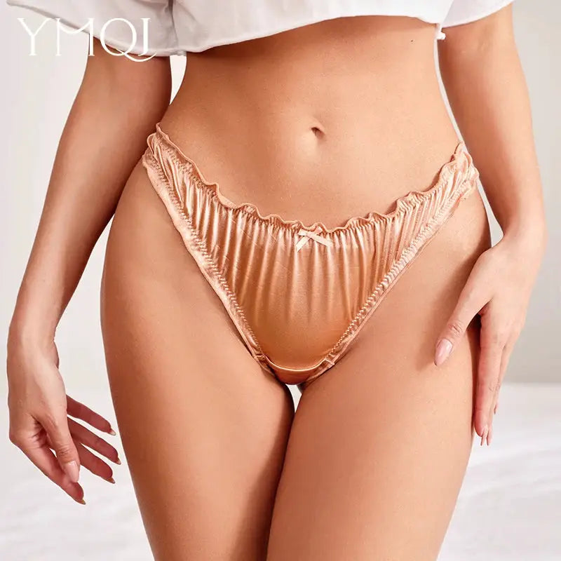Satin ice silk seamless no-show panties with frill trim in peach, YMQI