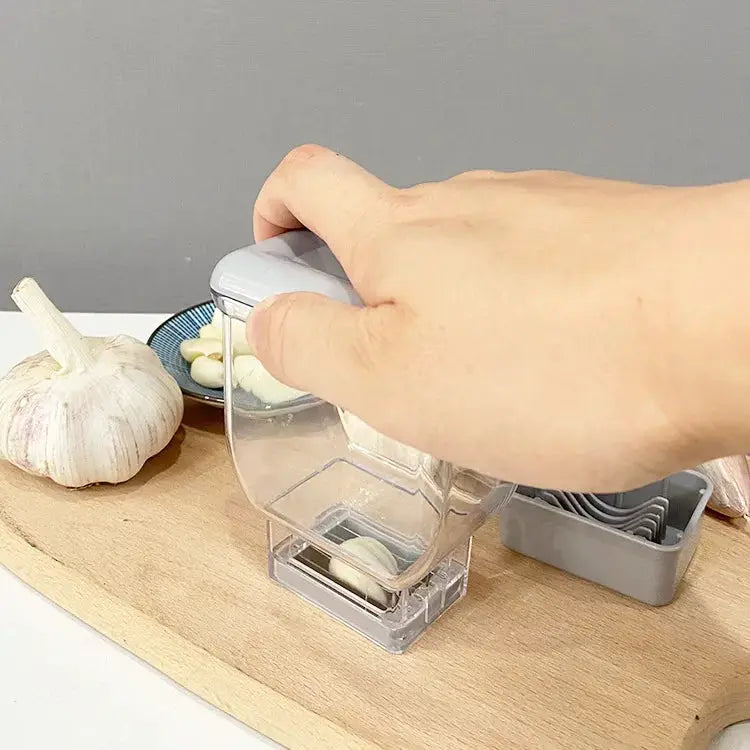 Manual Garlic Press Grinder And Grater Cutter With Peeler Kitchen Gadget And Accessories