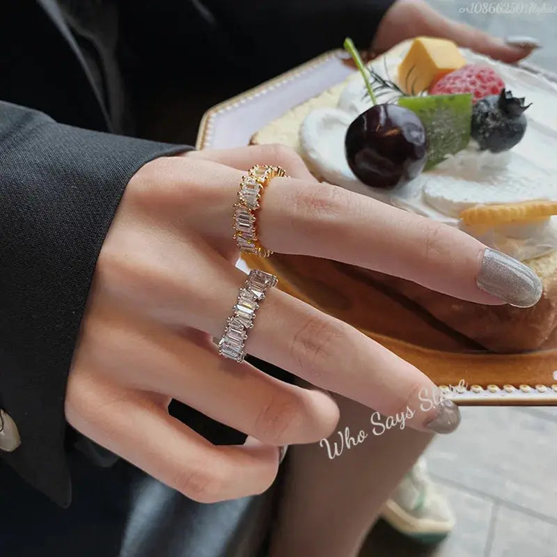 MoonBIFFY zircon rings for women, two rings in gold-tone and silver-tone stainless steel with rectangular crystals