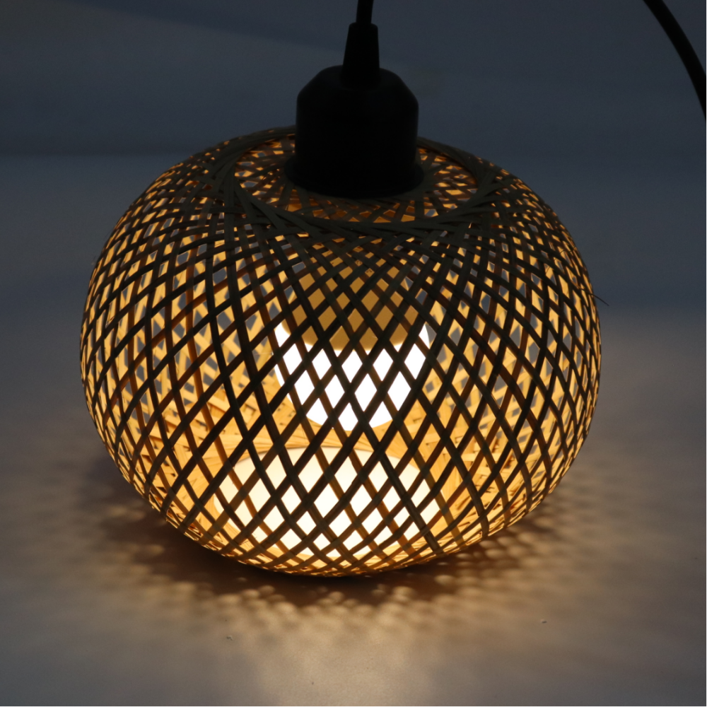 Bamboo pendant lamp in natural rattan lattice, hand-knitted sphere, Simples Market, E27 hanging light.