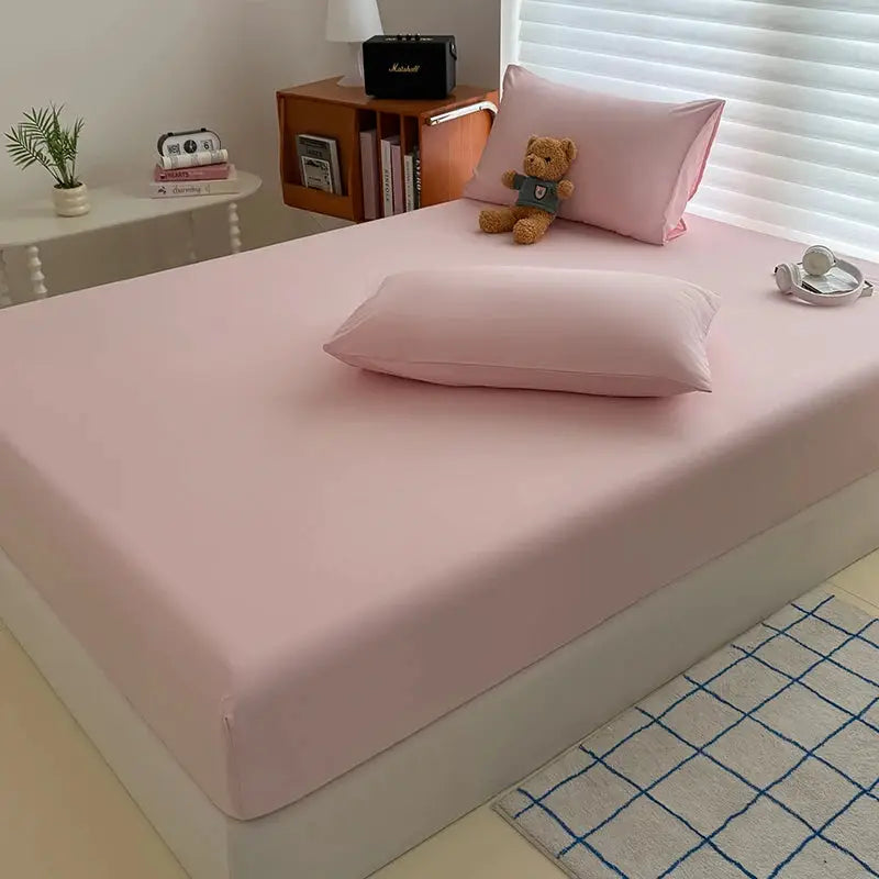 Washed pink fitted sheet with elastic bands for single to queen beds