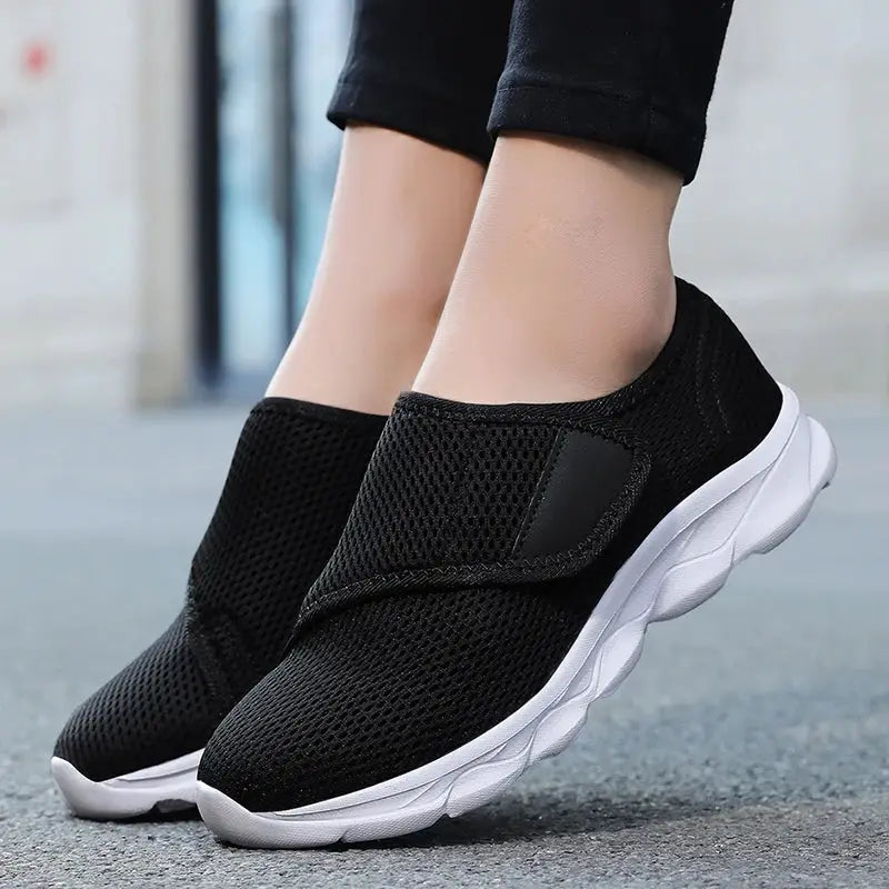 Orthopedic Walking Shoes for Wide and Swollen Feet Diabetic Foot Care Thumb Eversion Adjust Cushioned Comfort