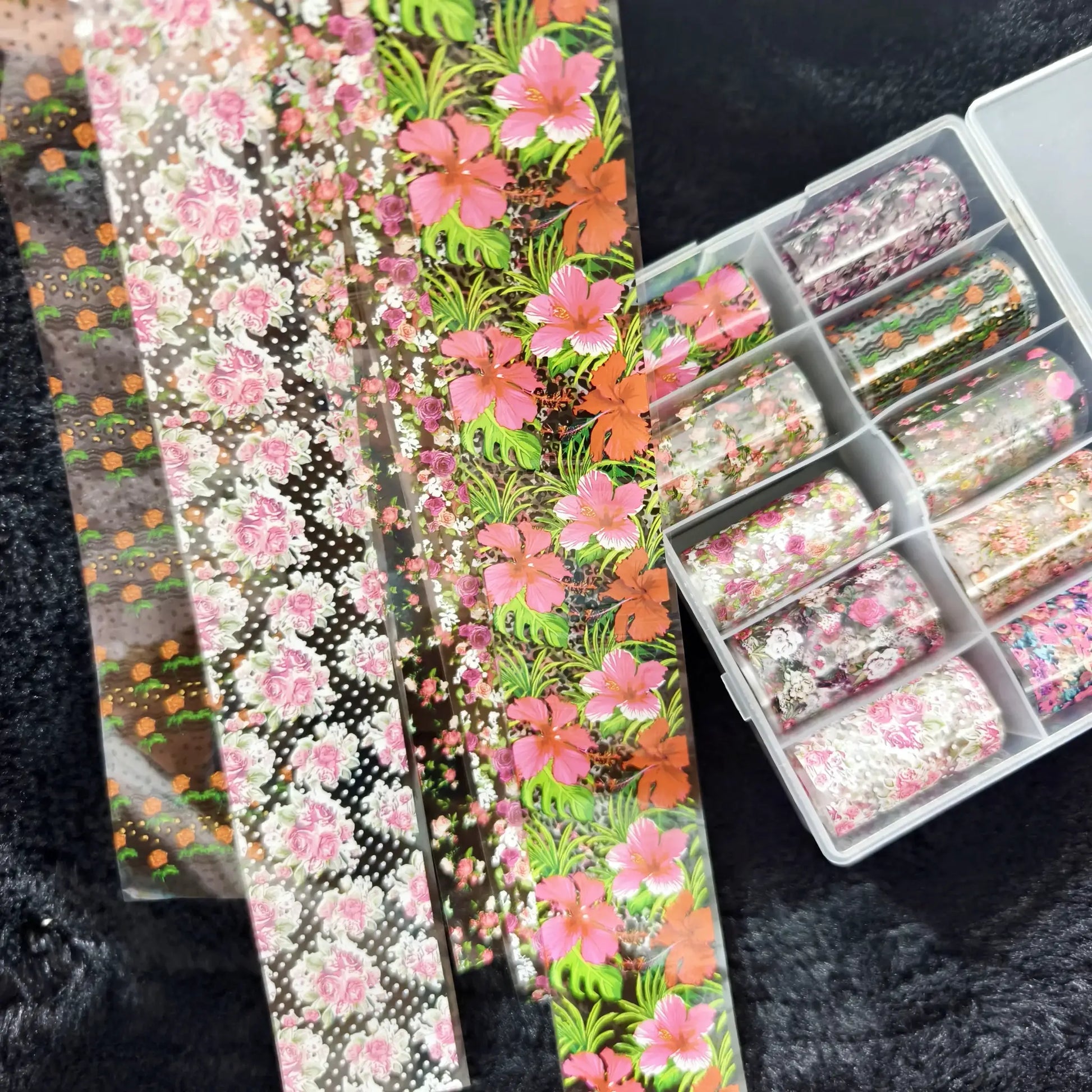 Nail foil set, 10 rolls of floral pattern transfer sheets with pink flowers and green leaves by Simples Market