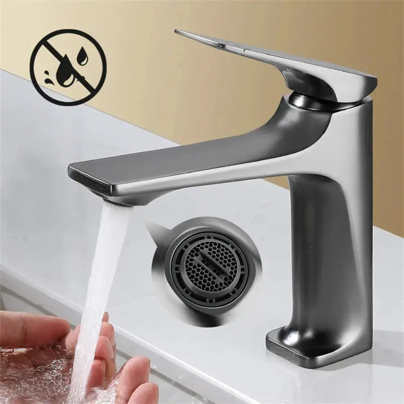 Bathroom faucet by Simples Market, brass core, chrome finish, single-handle deck-mounted sink mixer.