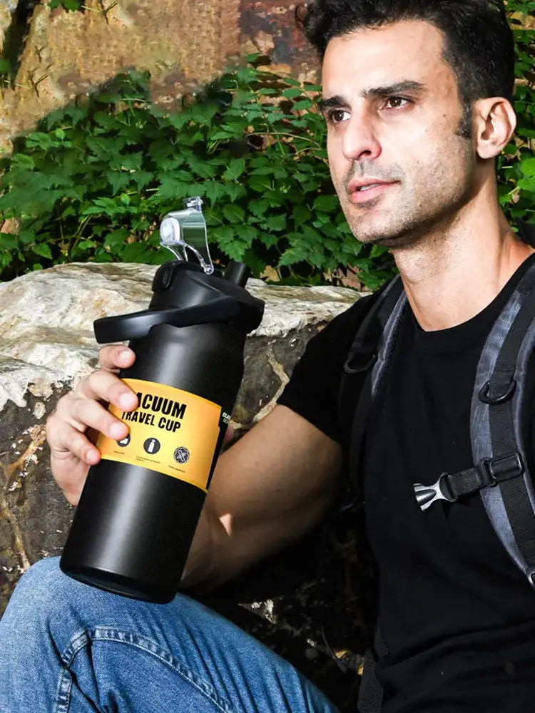 Outdoor Stainless Steel Vacuum Insulated Thermos Mug With Straw