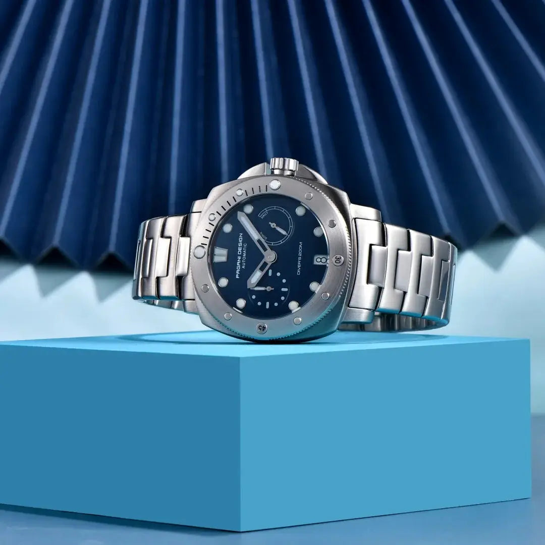 Pagani Design men's automatic watch with blue dial and stainless steel bracelet, 200m water resistance