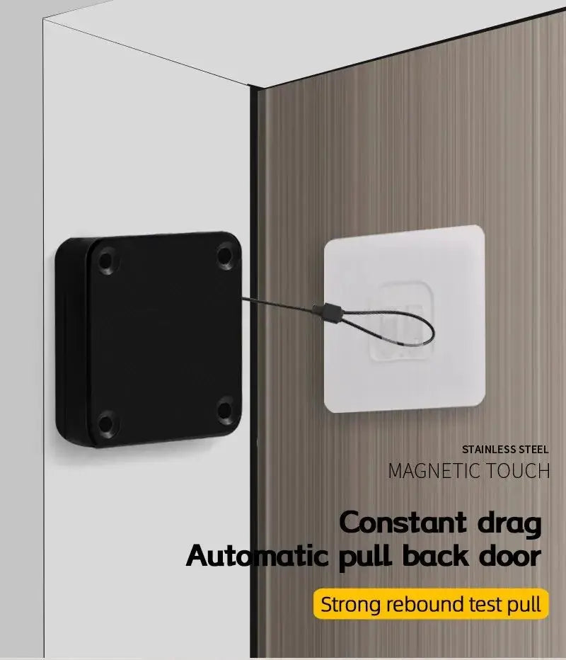 Automatic drawstring door closer for sliding doors by Simples Market, with a black mounting plate