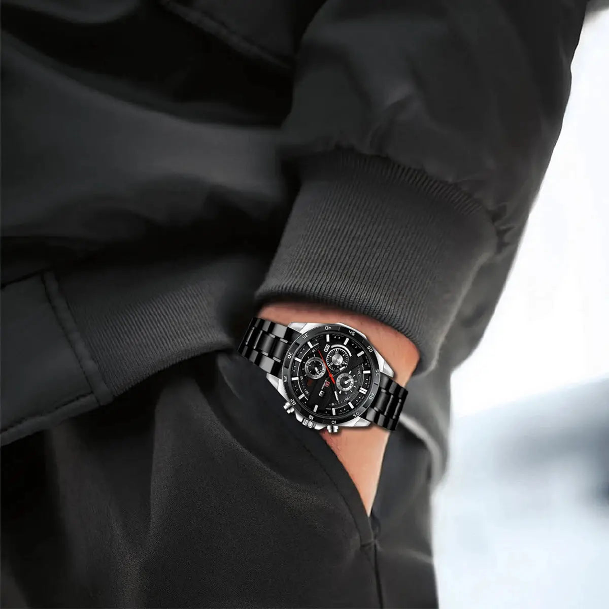 Men's 46mm Sports Style Leather Racing Band Quartz Calendar Watch For Precise Timekeeping