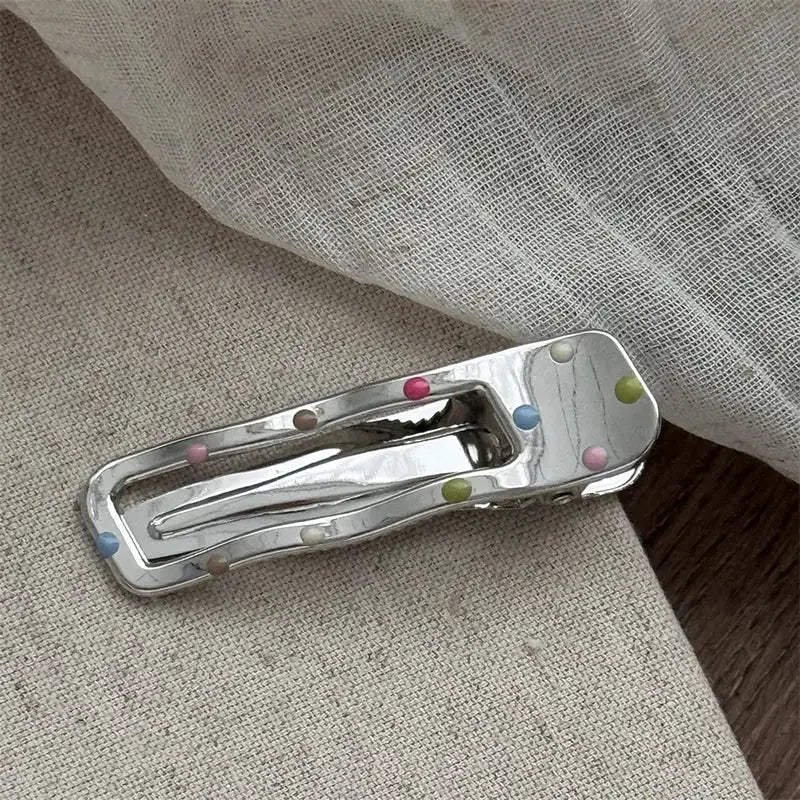 Silvery Y2K Metal Duckbill Hair Clip For Side Bangs And Everyday Glamour Retro Inspired Fashion Accessory For Women
