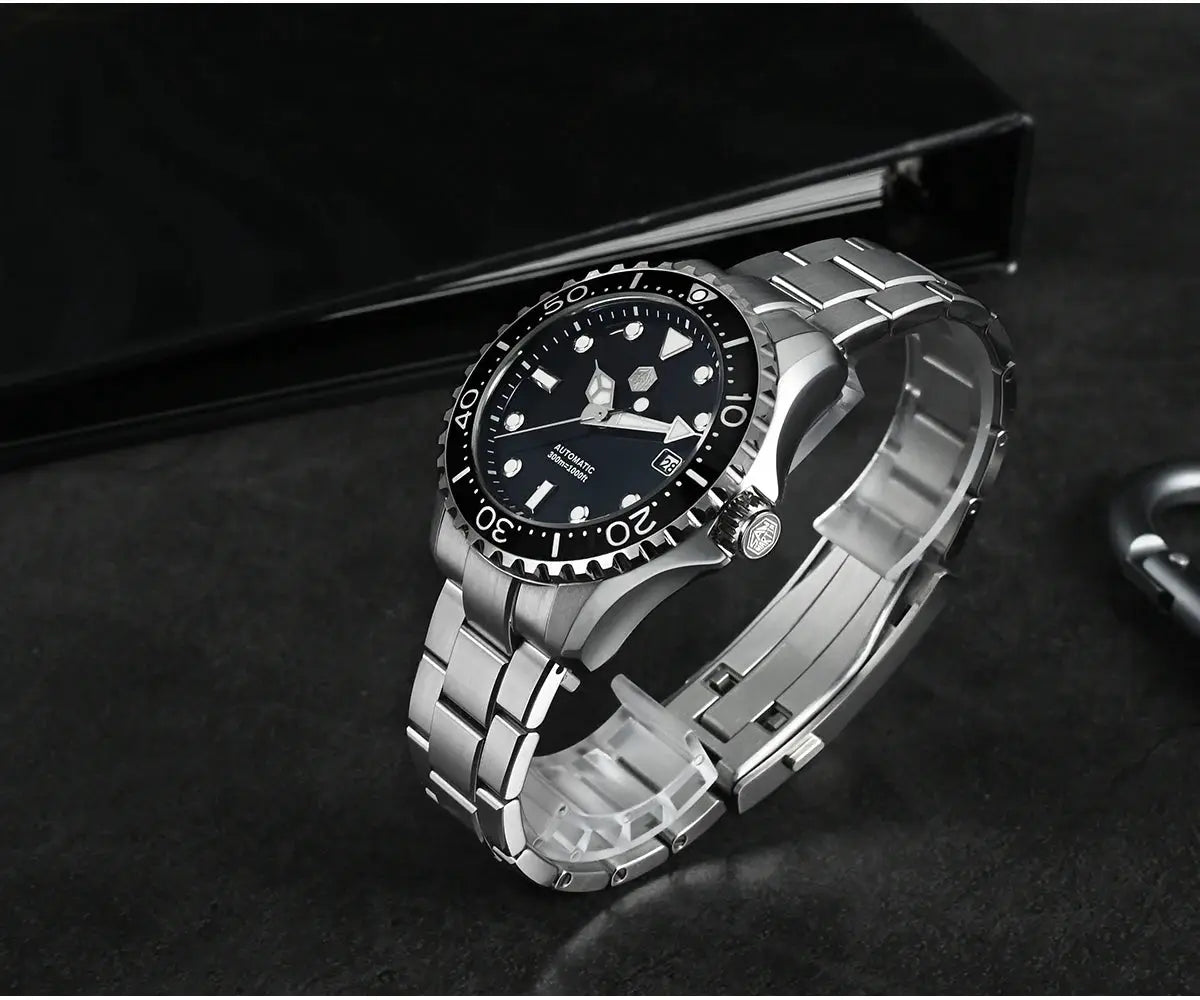 San Martin diver watch, 40-44mm, black dial, stainless steel bracelet, automatic NH35