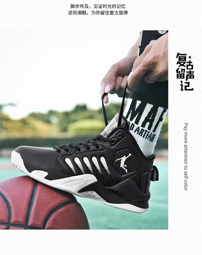 Men's black athletic sneakers by Simples Market with white sole and side logo, breathable running shoes