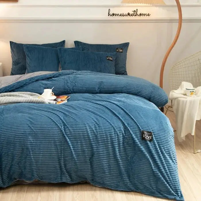 3pc blue duvet cover bedding set by Simples Market with pillowcases