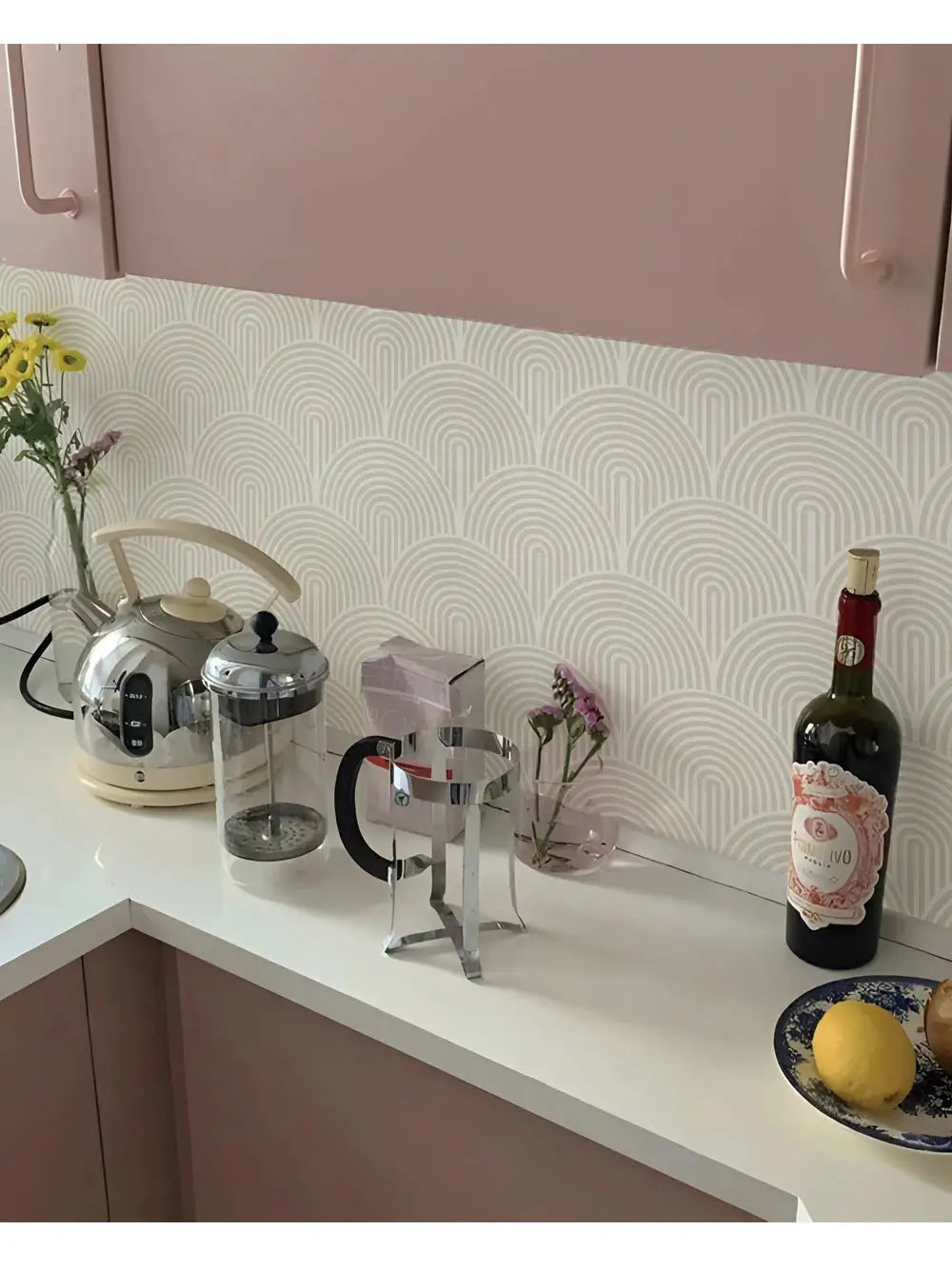 10-piece abstract matte peel-and-stick wall tile sticker set for kitchen backsplash with white arched pattern