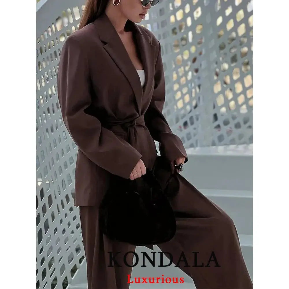 KONDALA brown women's blazer and pants suit with waist-tie, from Simples Market