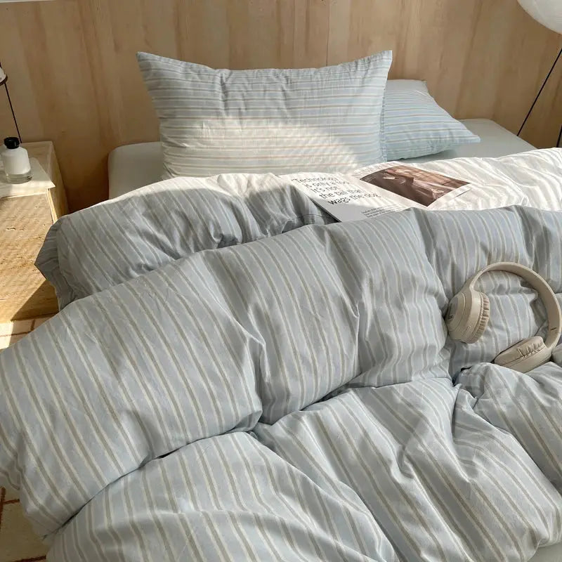 Duvet cover set with pillowcases in light blue striped 100% cotton by Simples Market