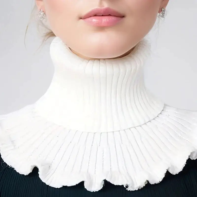 Aurora Line Black And White Knitted False Neck Scarf For Women Soft Thick Warm With Elegant Ruffle Edge