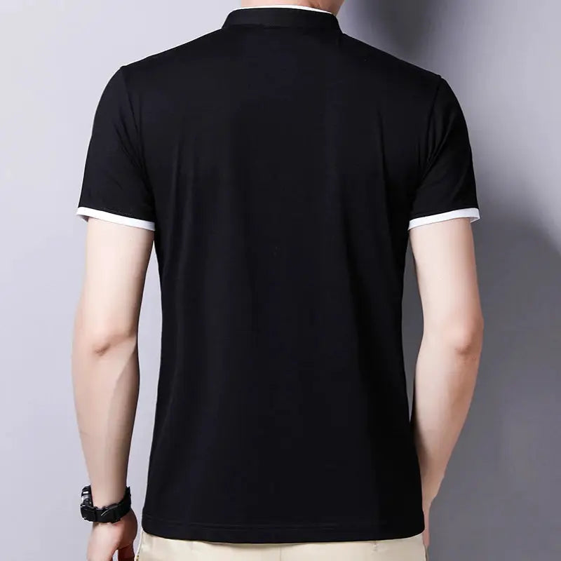 Simples Market men's black solid short-sleeve stand-up collar T-shirt with white sleeve cuffs.