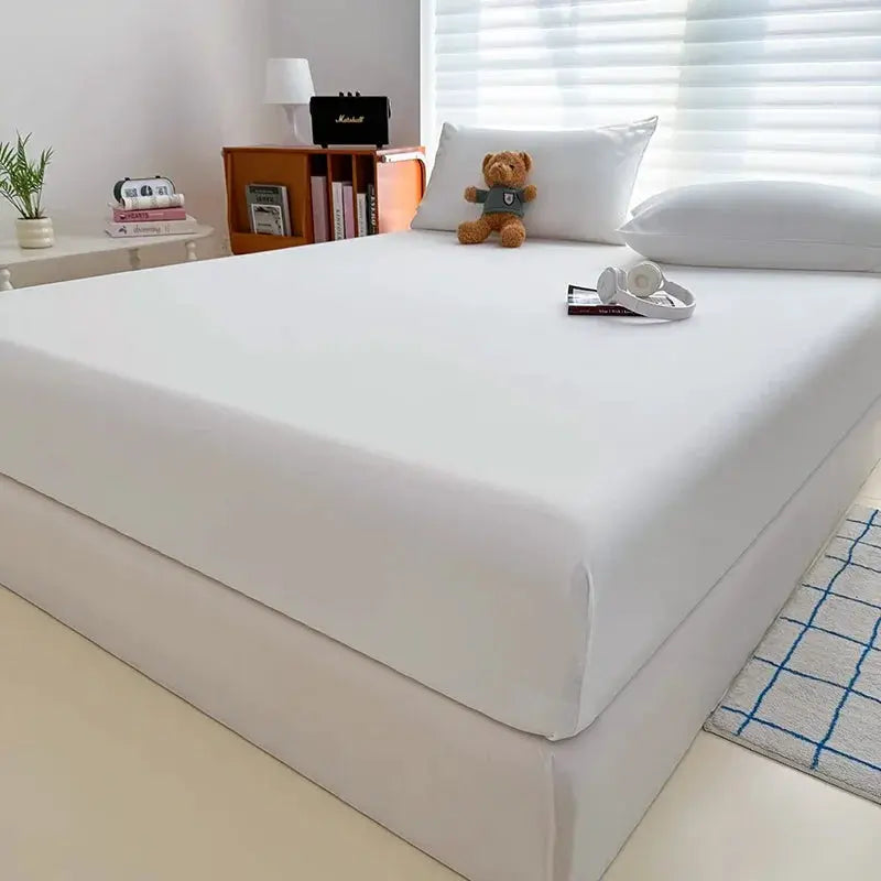 Washed fitted sheet with elastic bands; white, non-slip mattress cover for single to king beds