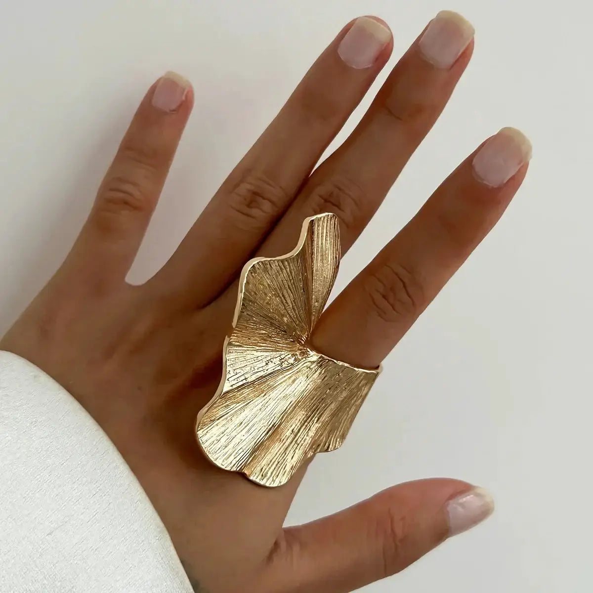 Ginkgo Leaf Ring Unisex Metal Pleated Design For Women And Men Fashion Party Jewelry