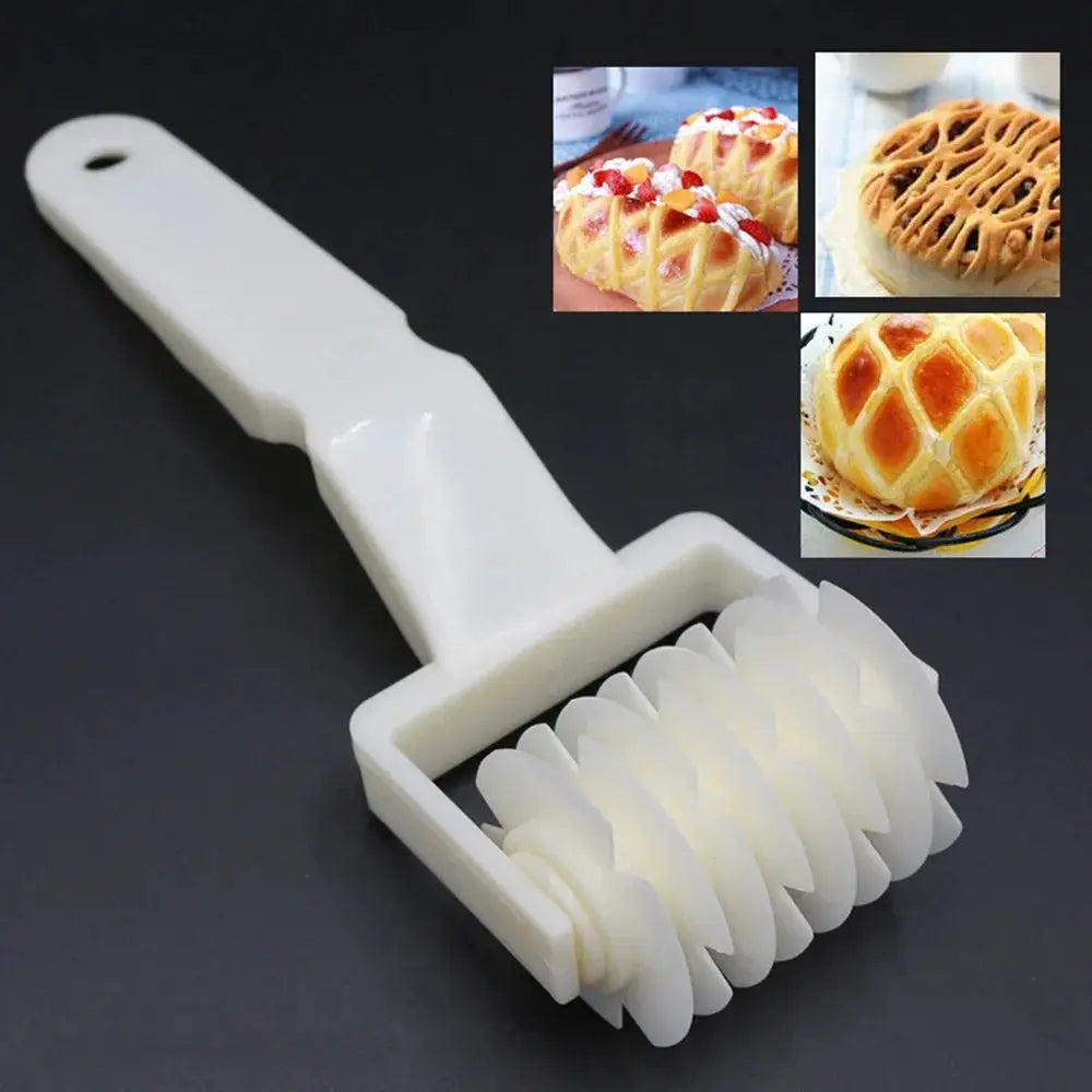 KitchenGadgets Plastic Pastry Lattice Roller Cutter Smooth Rolling For Ribbon Like Lattice Strips On Pies And Cookies