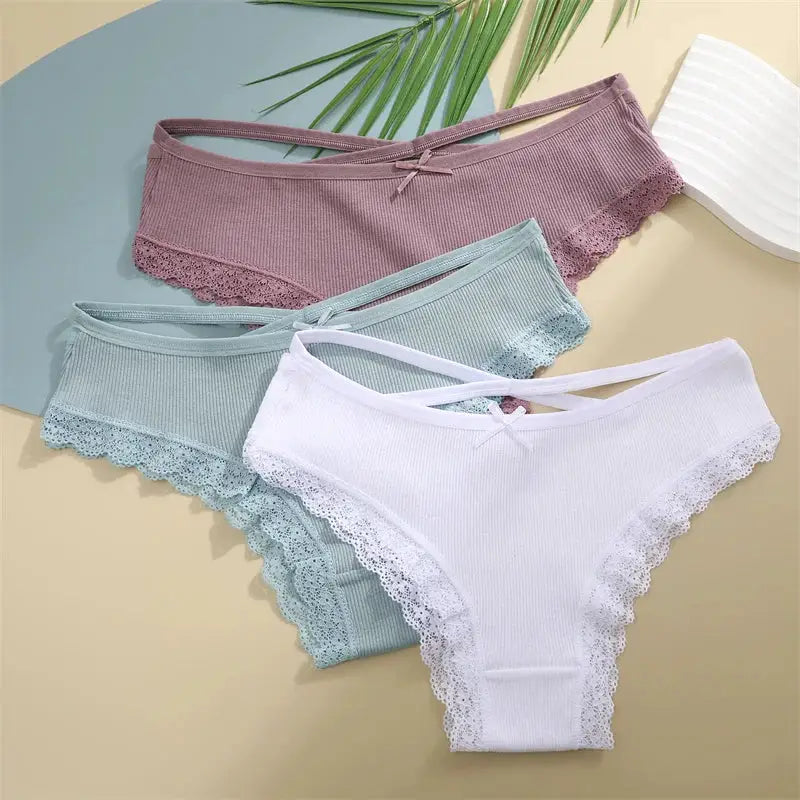 Simples Market 3-pack women’s cotton lace-trim low-rise panties in white, blue, and mauve