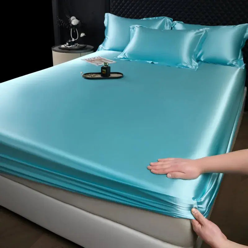 Simples Market 3-Piece Mulberry Silk Fitted Sheet Set in turquoise with pillowcases
