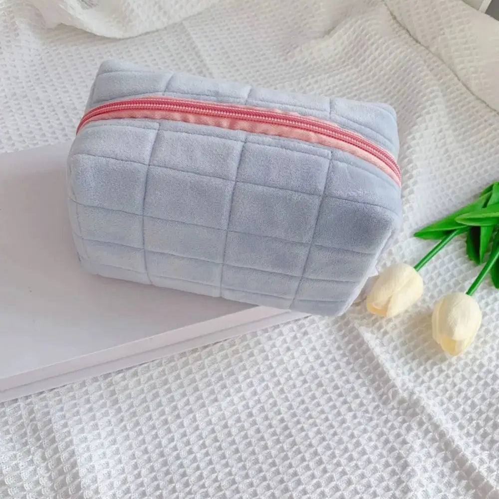VelvetNest Plush Makeup Bag Soft Velvet Material Barrel Shaped Portable Travel Cosmetic Storage Organizer