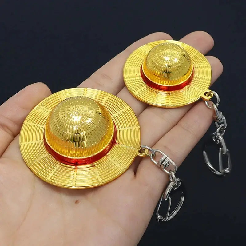 Classic Anime Straw Hat Pendant Keychain Zinc Alloy Gold Color Jewelry Key Ring for Fans Cosplay