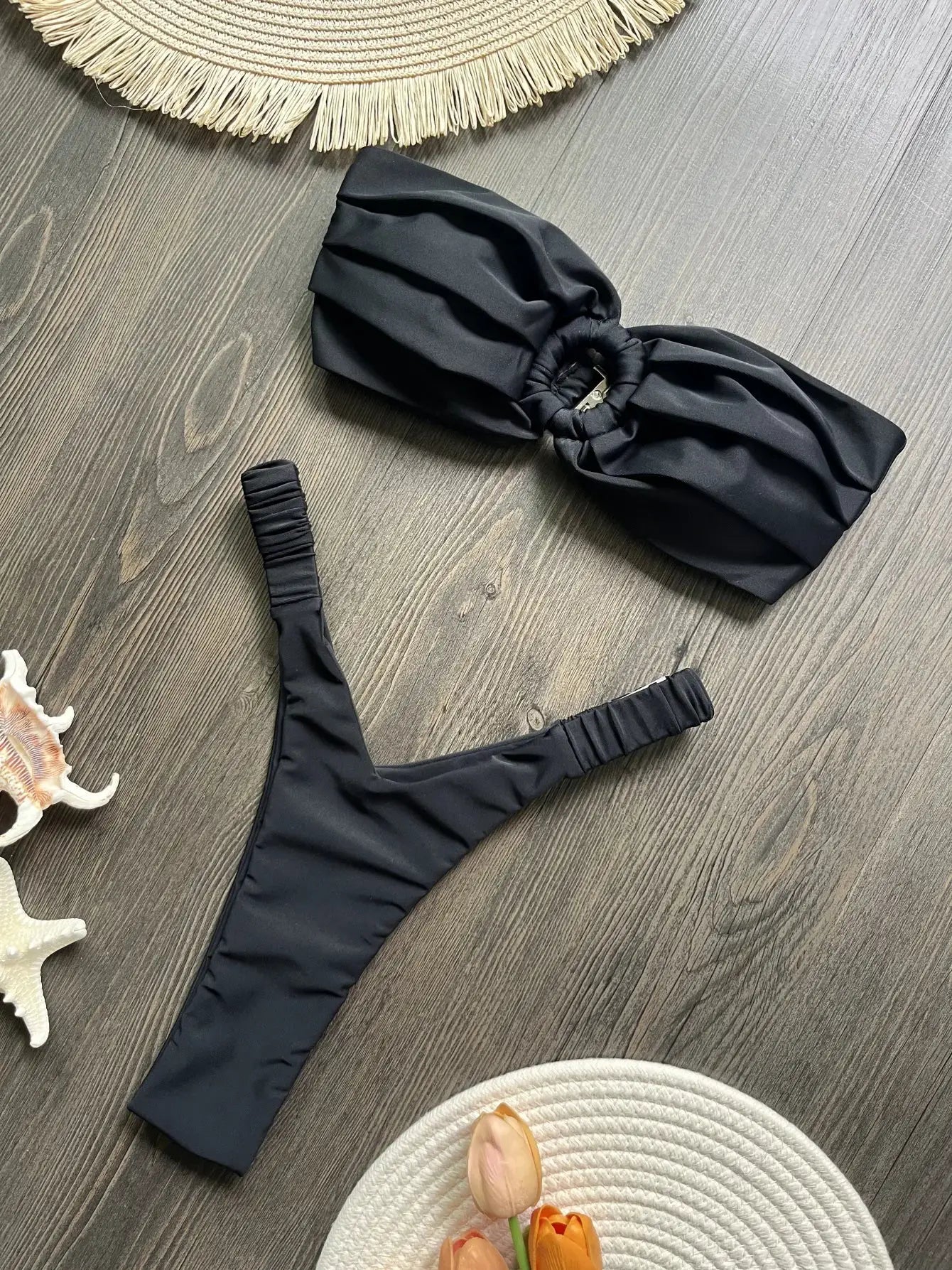 Black micro bikini set with ruched bandeau top and high-leg bottoms, Simples Market