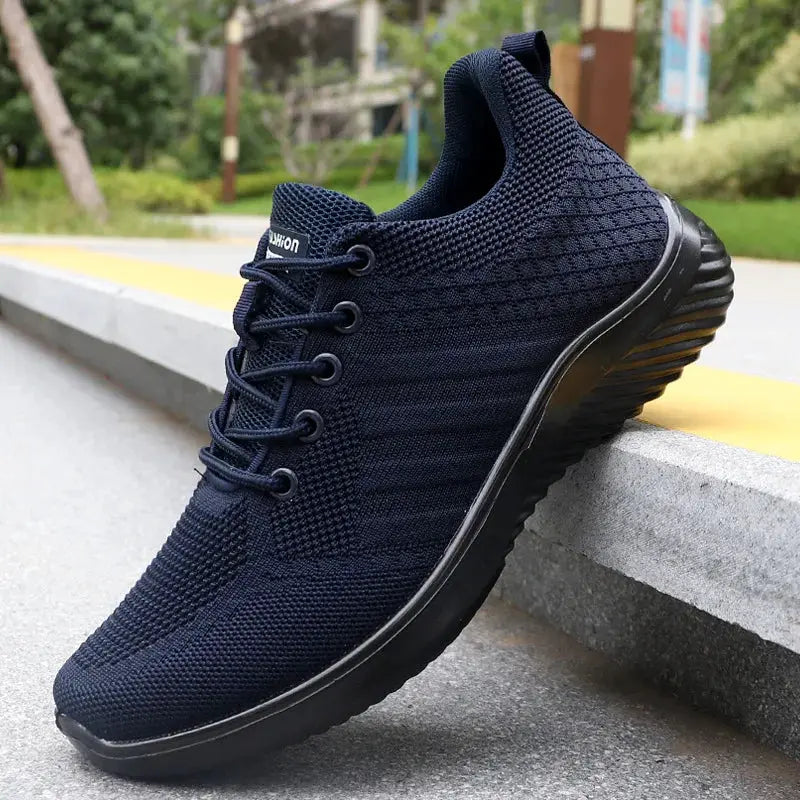 Men's casual sneakers from Simples Market, navy knit upper, breathable lightweight design