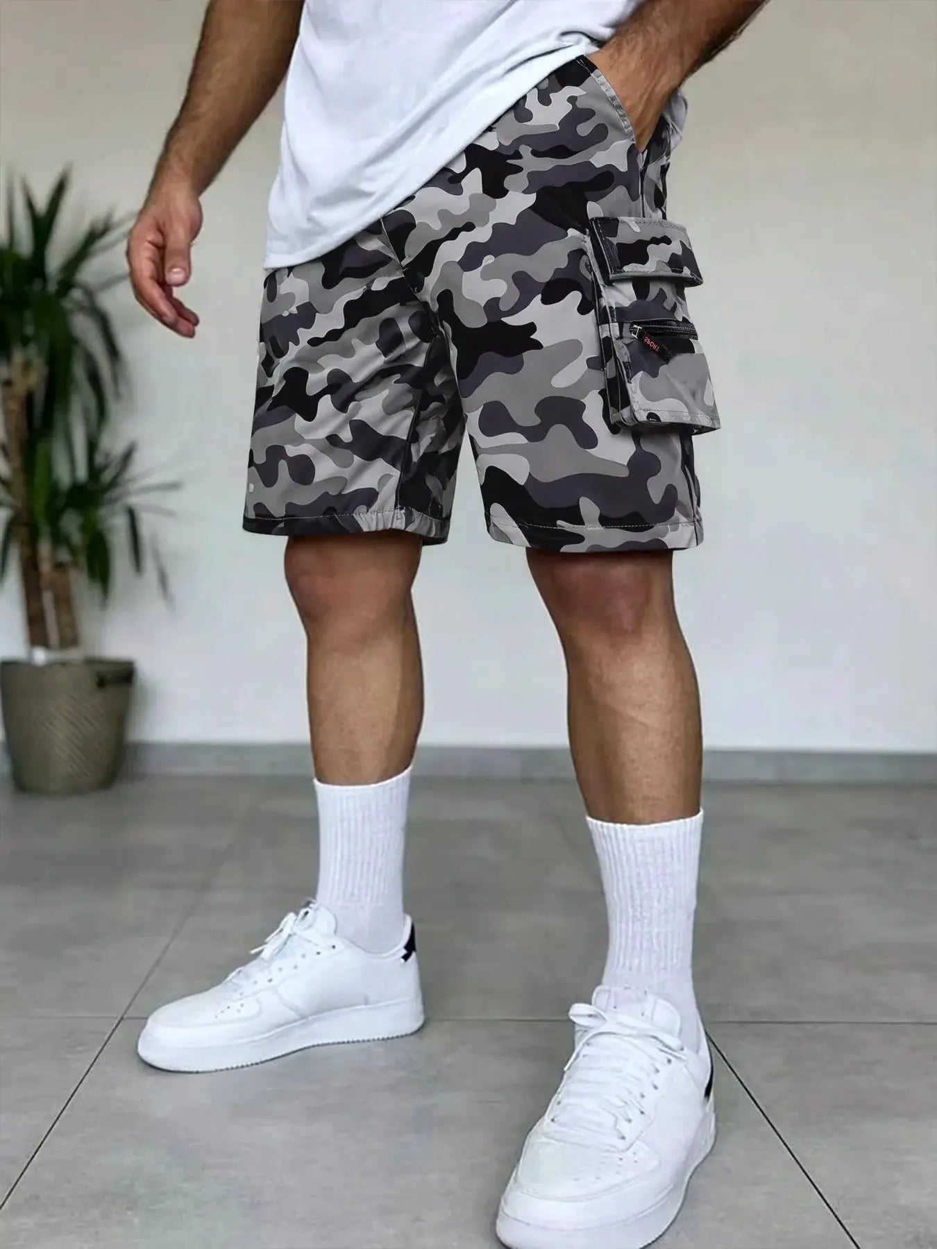 Summer men's gray camouflage cargo shorts with elastic waist and multiple pockets