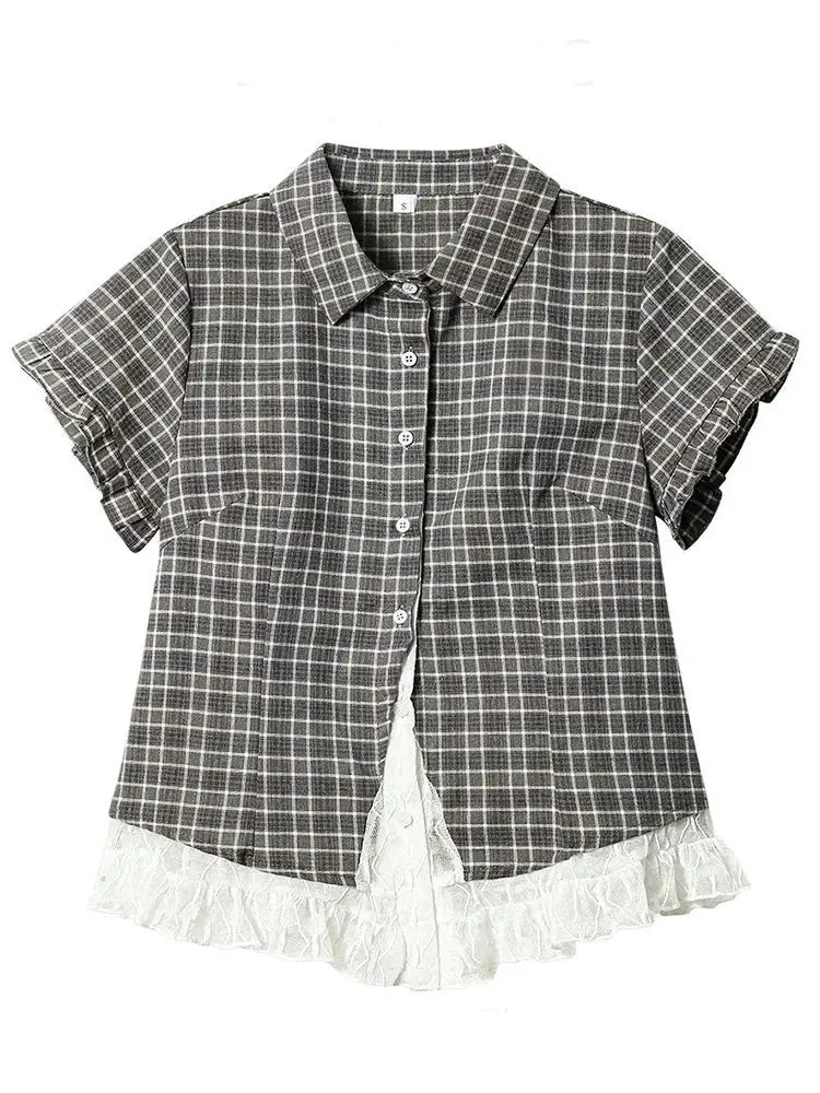 Simples Market lace-trim plaid shirt for women, short sleeves, gray plaid with white lace hem