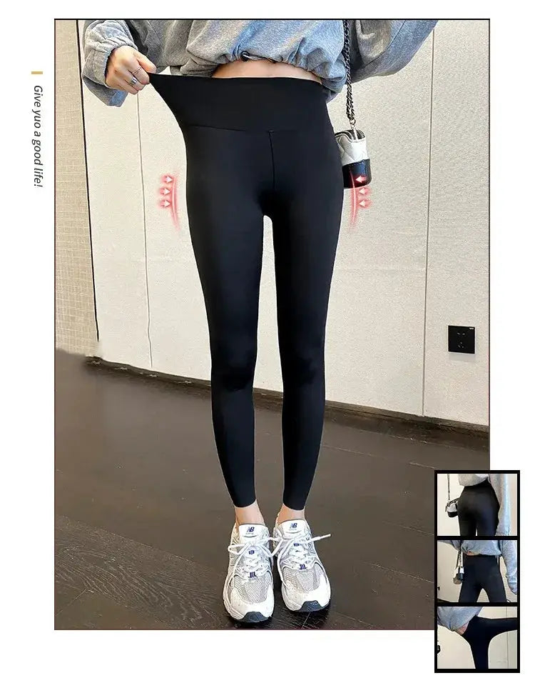 Simples Market Shark Leggings, black high-waist slim-fit women's athletic pants.