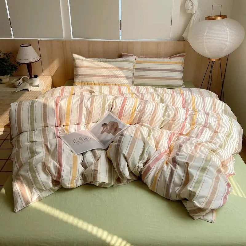 100% cotton striped bedding set with duvet cover and 2 pillowcases in pastel tones