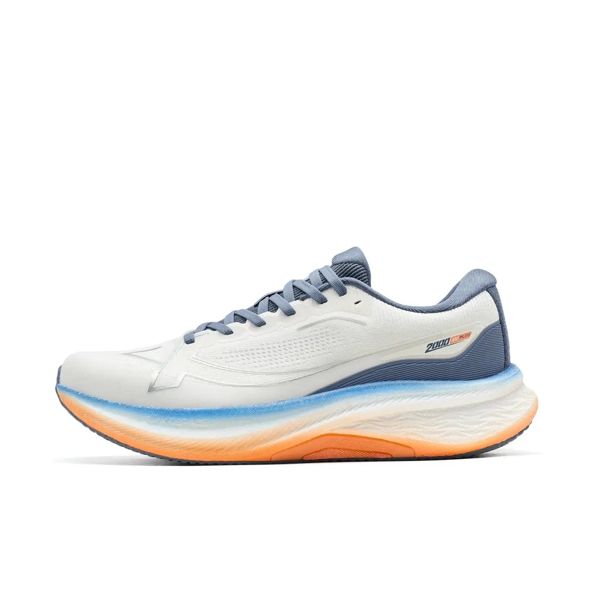 Xtep 2000km Plus running shoes for men; white upper with blue laces and a blue-to-orange gradient sole