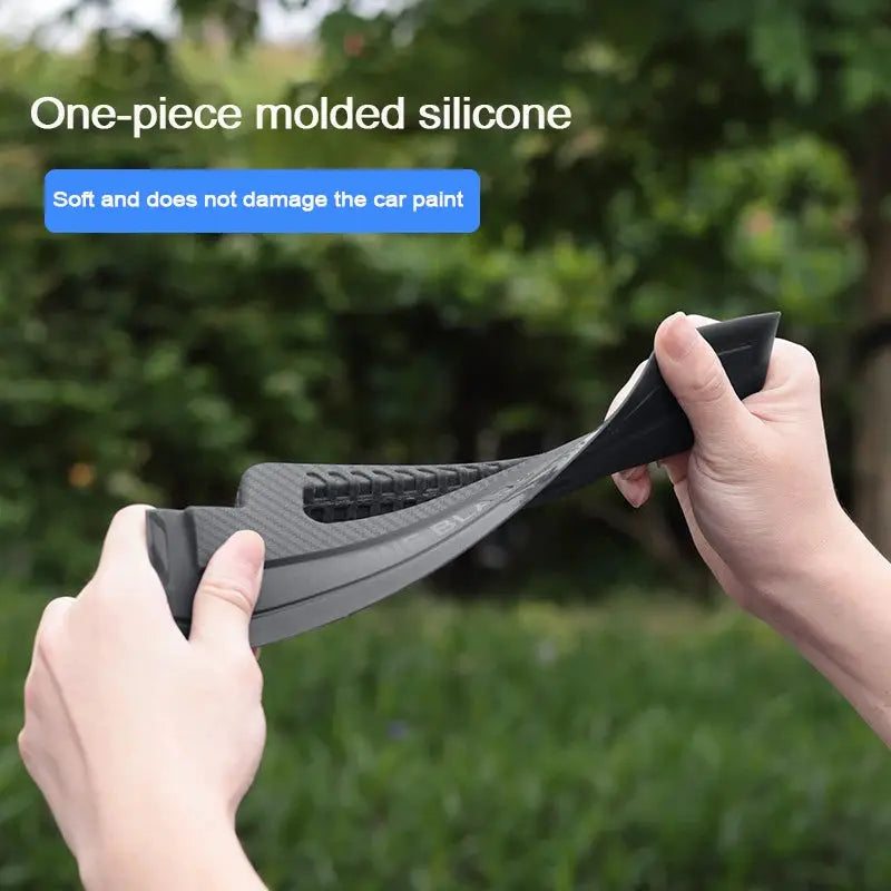 Simples Market car wash silicone windshield scraper with handle; one-piece molded, anti-slip.