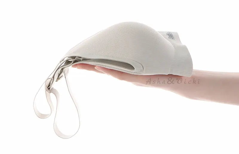 Beige strapless latex-cup bra with soft support and gathered back, Simples Market.