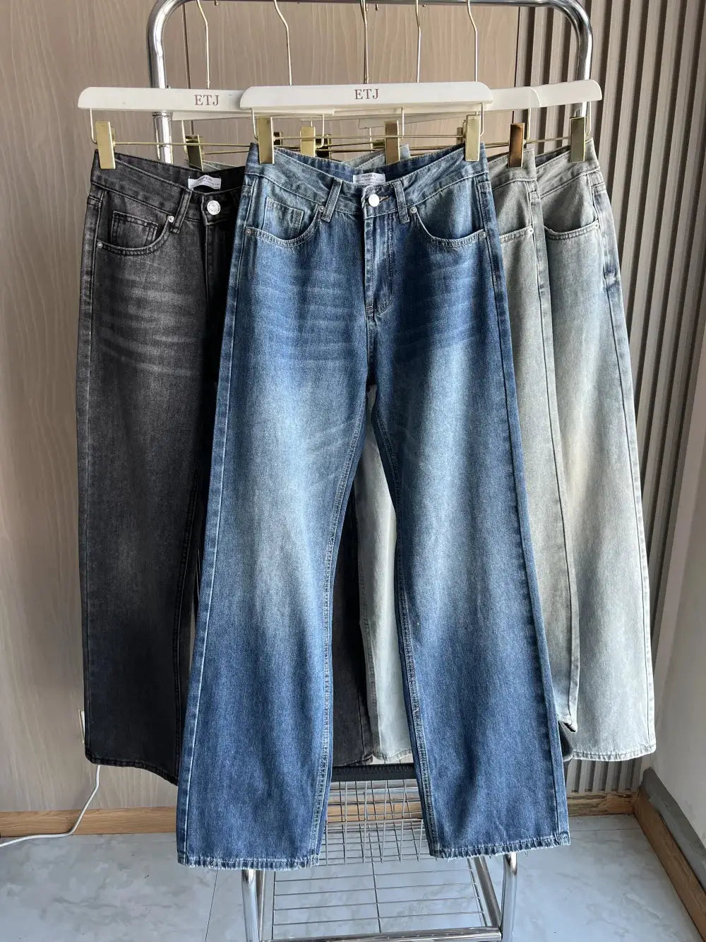 Z1975 Straight Leg Jeans For Women Y2K Classic Wash 2025 ETJ