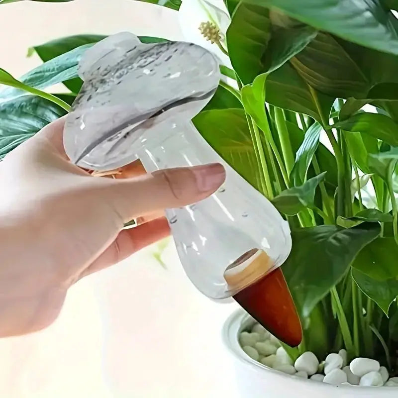 Love Shaped Automatic Plant Waterer Sprayer Planter Insert Drip Irrigation For Flowers And Plants