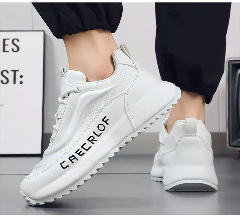 Men's white running shoes by Simples Market; lightweight, non-slip, breathable pair