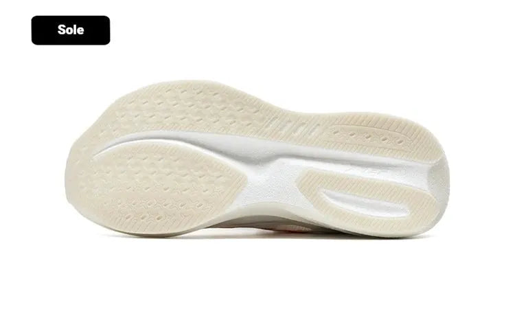XTEP 2000km PRO men’s running shoe sole in cream with textured rubber tread