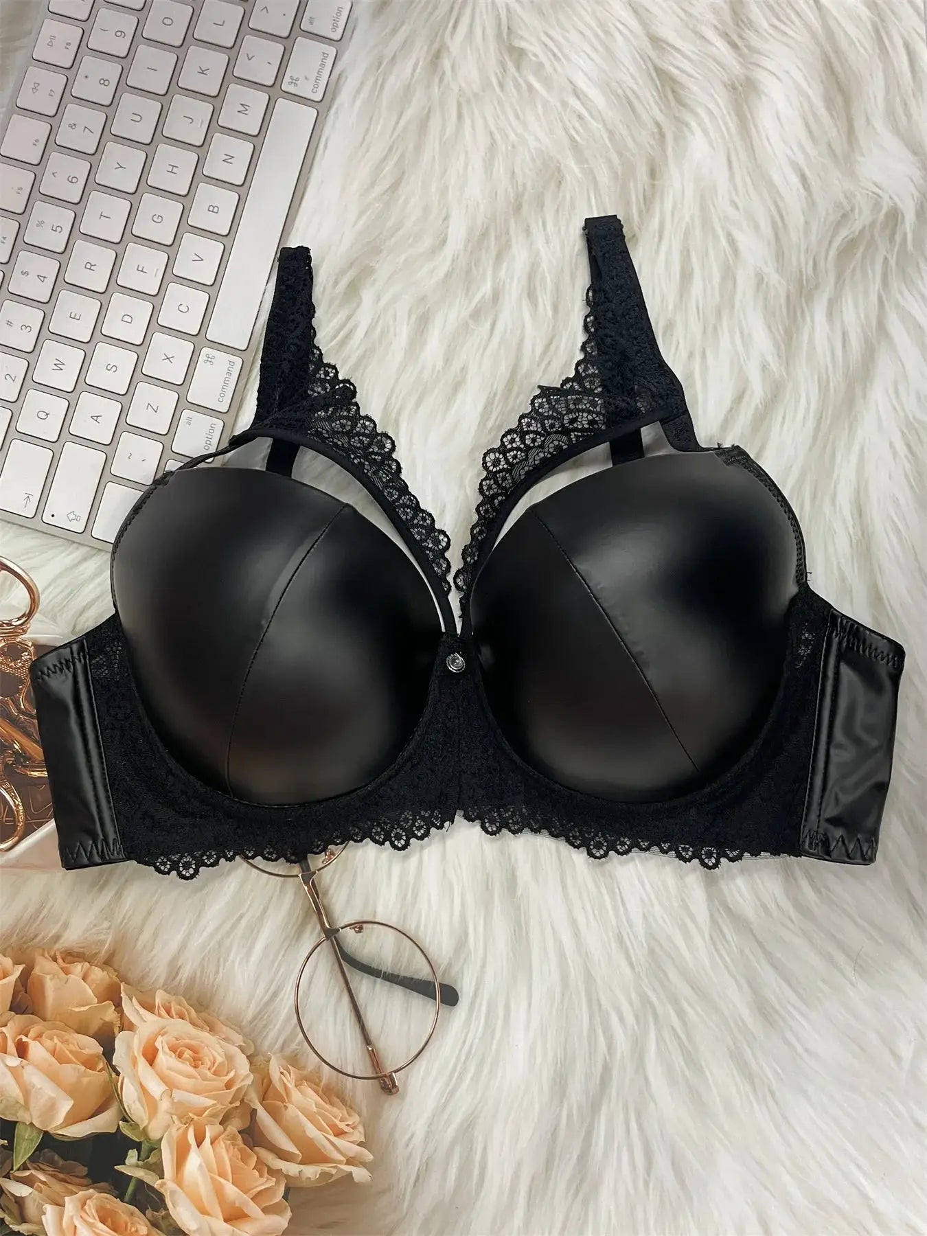Black PU leather underwire bra with lace-trimmed molded cups, Simples Market