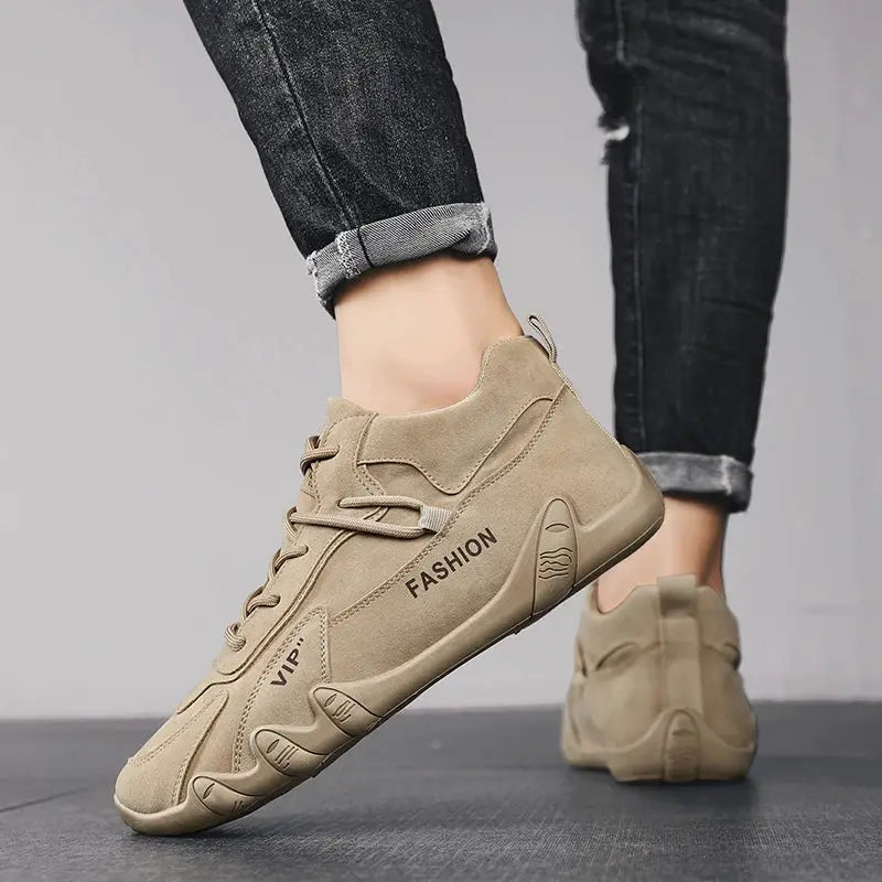 Mens Outdoor Sports Hiking Shoes Four Seasons Anti Slip Comfort Work Shoes Fashion Youth Casual Trendy Sneakers