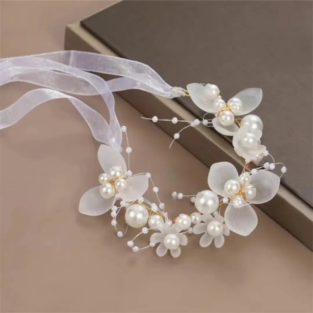 Pearl flower hair crown headband with white petals and pearl beads for girls, bridal Bohemian style, Simples Market