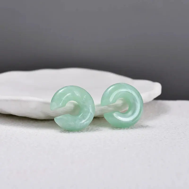 ClipCharm Simple Round Circle Clip Earrings For Women No Piercing C Shape Acrylic Lightweight Colorful Ear Cuffs